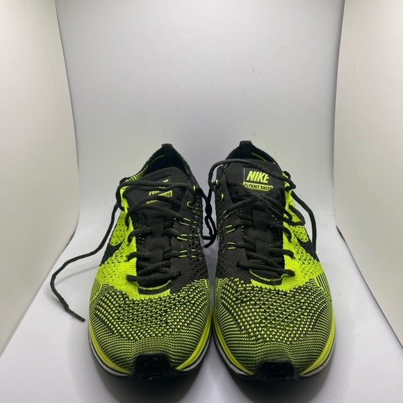 Nike Flyknit Racer 2013 - Volt - Picture 2 of 5
